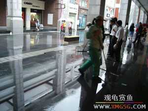 [ת��]�����ĸ�Сʱ����"������ҵ�㳡"ȴ���ˡ���������˹ˮ�ǡ�