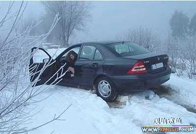 [��ͼ]Ů��һ�������ϵ۾ͷ�Ц��