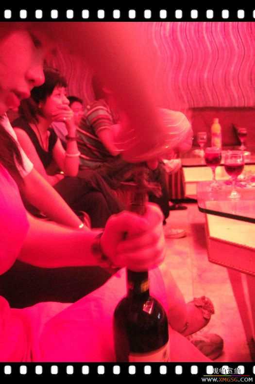 [ԭ��]��@Ů��^KTV^(7.28FBд���ʵ)